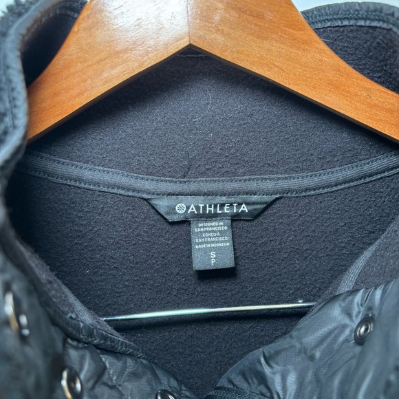 Athleta Sherpa Fleece Lined Button Pullover with Quilted Back - Picture 3 of 6